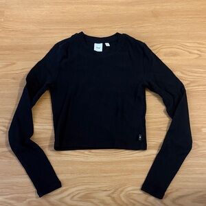 Aritzia TNA Classic Cropped Long Sleeve in Black Size S NWOT